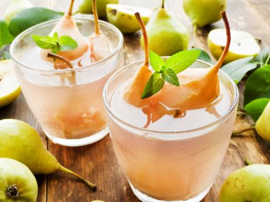 Tatlı armut kompostosu