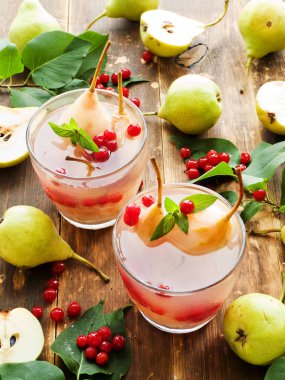 Tatlı armut kompostosu