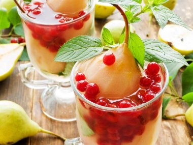 Tatlı armut kompostosu