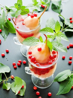 Tatlı armut kompostosu