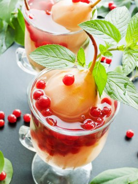 Tatlı armut kompostosu