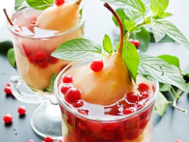 Tatlı armut kompostosu