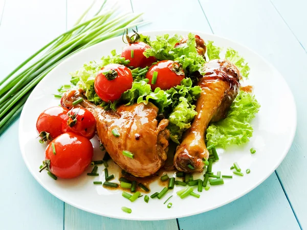 Sebzeler ile tavuk — Stok fotoğraf