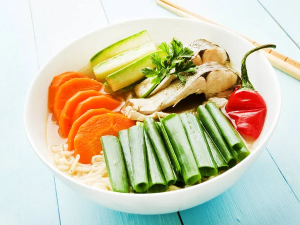 Tigela com ramen — Fotografia de Stock