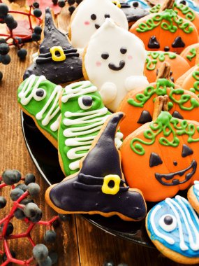 Zencefilli Cadılar Bayramı kurabiyeleri