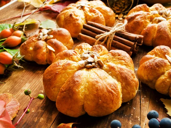 Sweet pumpkin buns — Stock Photo, Image