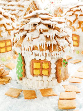 Yılbaşı kurabiye evi