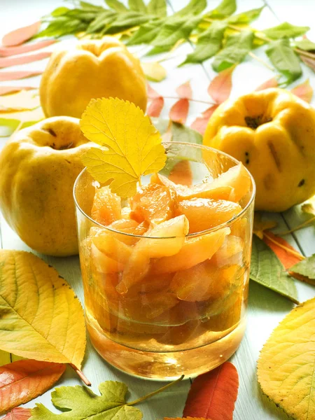 Apple quince dessert — Stock Photo, Image