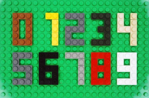 Yeşil Desende Lego Rakamları