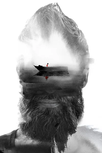 Mehrfachbelichtung des Porträts von Mann und schwimmendem Boot — Stockfoto