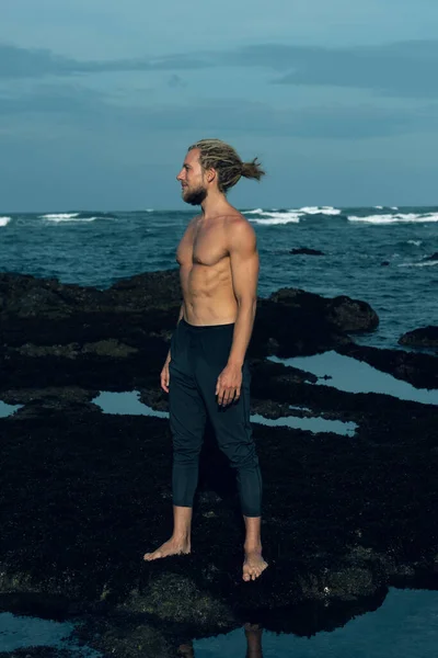 Athlete man practicing outdoors photograph — Stock Photo, Image