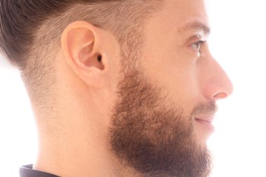 Beyaz arkaplanda bir portre