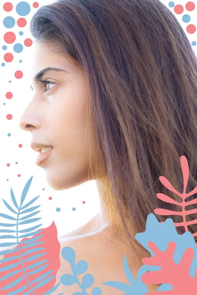 Profilo ravvicinato ritratto di una donna attraente, con i capelli lunghi e — Foto Stock