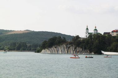 Mavi Göl Abrau
