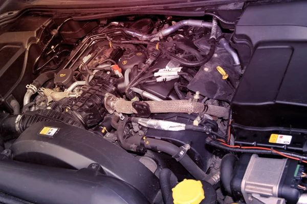 Bajo Espacio Del Capó Del Coche — Foto de Stock