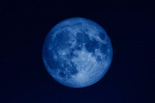 Ogromna Pełnia Księżyca Ciemnej Gwieździstej Przestrzeni Stonowana Modnym Klasycznym Niebieskim — Zdjęcie stockowe