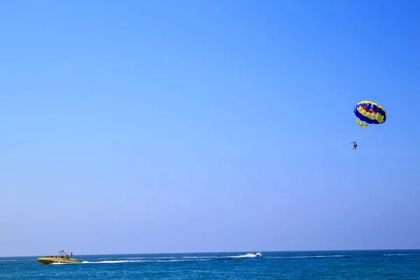 Parasailing Active Form Recreation Which Person Fixed Long Rope Moving — Stock Photo, Image