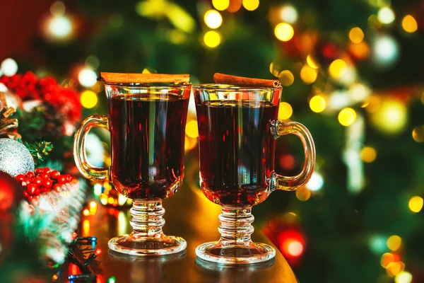 Beautiful two glasses of mulled wine — Φωτογραφία Αρχείου