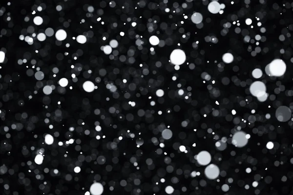 Esik a hó, fekete — Stock Fotó