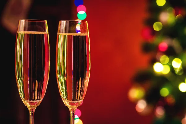 Piękny, dwie szklanki szampana — Zdjęcie stockowe