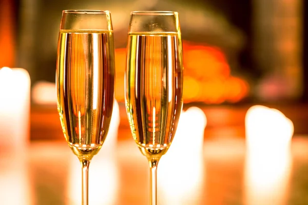 Piękny, dwie szklanki szampana — Zdjęcie stockowe