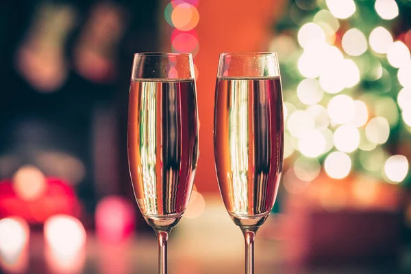 Beautiful two glasses of champagne — Stock Photo, Image