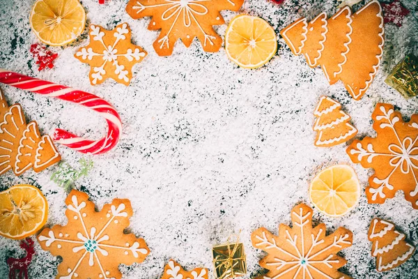 Christmas cookies and fir festive decoration — Stock Photo, Image