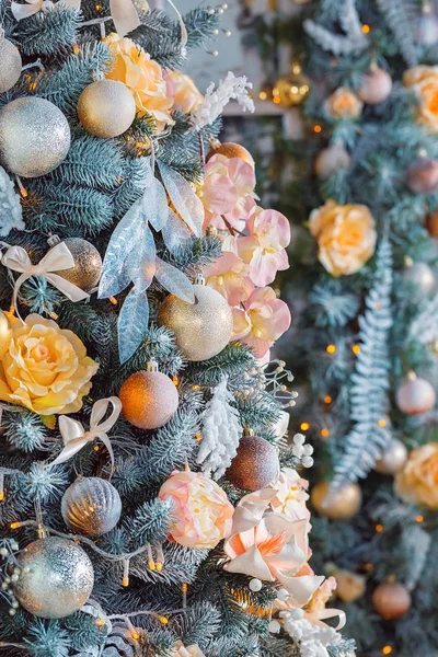 Beautiful Christmas tree — Stock Photo, Image