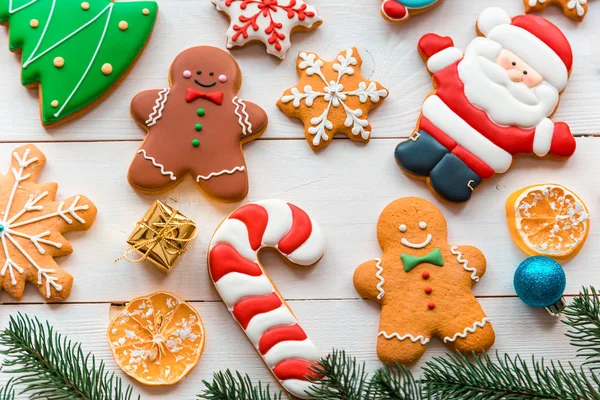 Deliciosos biscoitos de gengibre de Natal caseiros — Fotografia de Stock