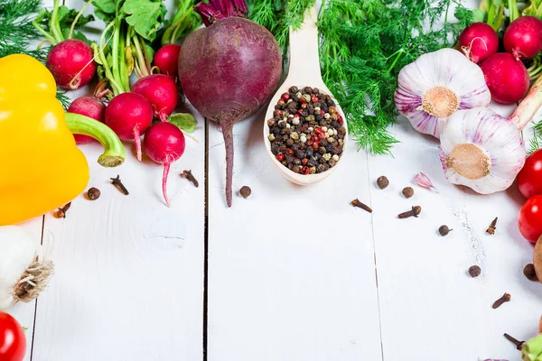 Diferentes verduras y especias — Foto de Stock