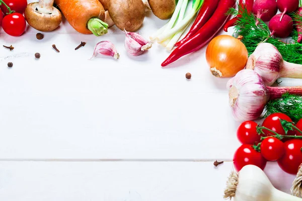 Különböző zöldségek és fűszerek — Stock Fotó