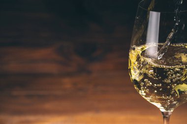 Bardağı beyaz boşaltma