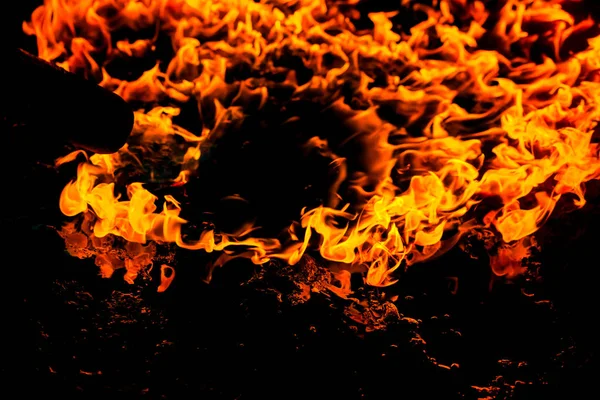 Krásné hořící plamen ohně — Stock fotografie