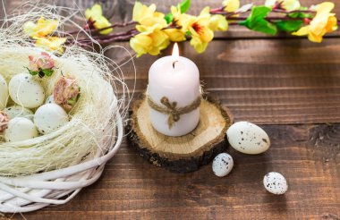 Çiçekli güzel Paskalya yumurtaları 