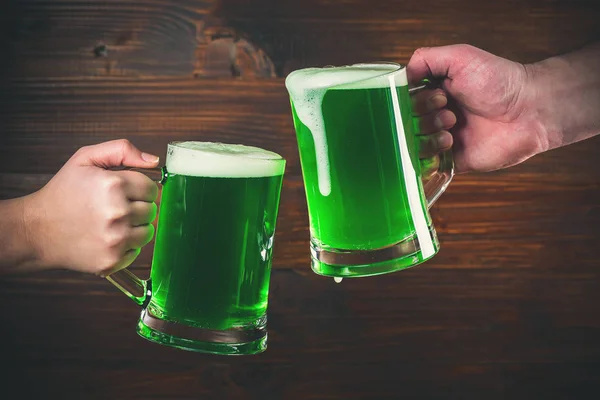 St Patrick's Day gröna öl — Stockfoto