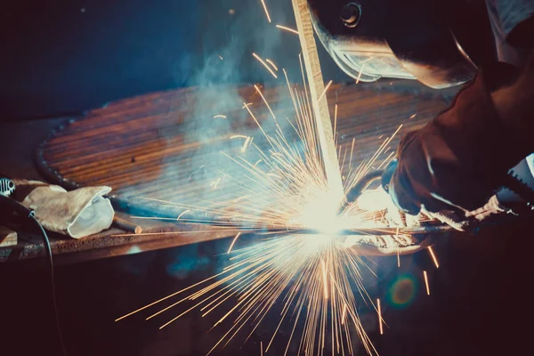 Çelik rrection Kaynakçı 