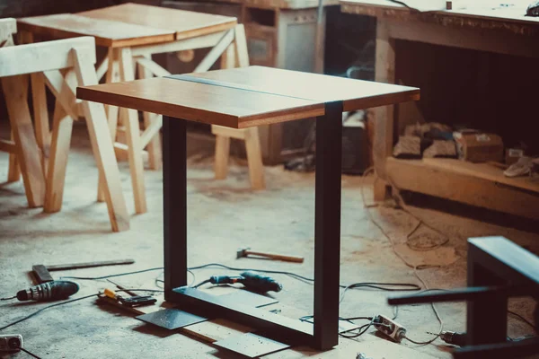 Table in carpenter 's shop — стоковое фото