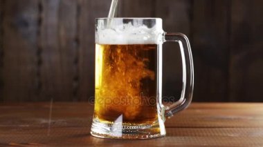 bira cam içine dökme 