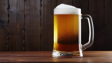 yakın çekim bira kabarcıklar 