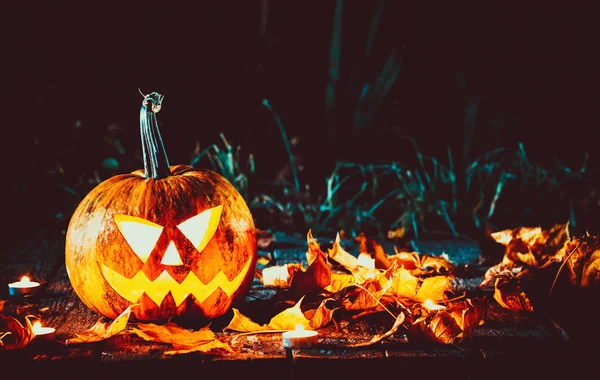 Halloween kürbisse kopf jack laternen — Stockfoto