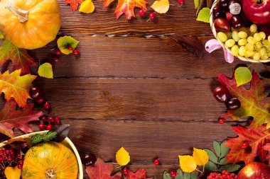 Çerçeve sonbaharda hasat 