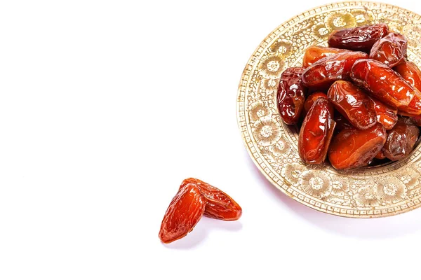 Torkade Datum Traditionell Bricka Vit Bakgrund Ramadan Kareem — Stockfoto