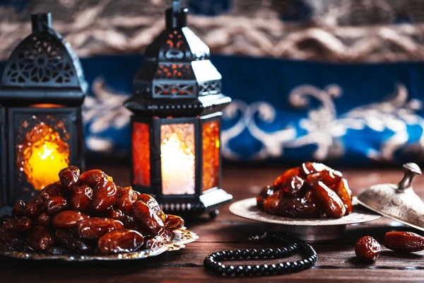 Muslim Feast Holy Month Ramadan Kareem Beautiful Background Shining Lanterns — Stock Photo, Image