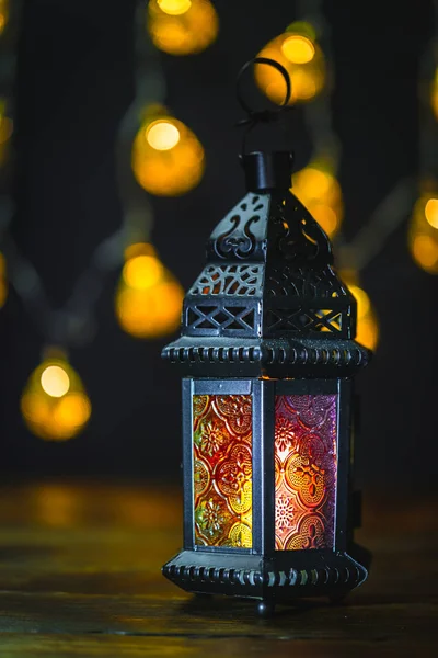 라마단 카림의 이슬람 빛나는 Fanus과 배경입니다 텍스트에 — 스톡 사진