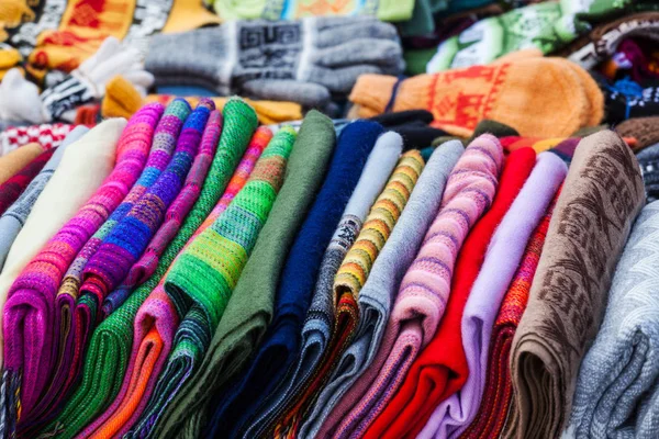 Peruvian scarves and gloves — Stock Photo, Image