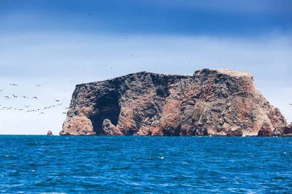 Ocean și insulă — Fotografie, imagine de stoc