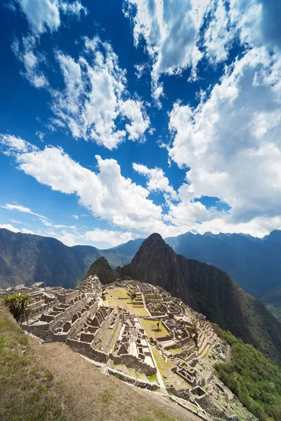 Macchu Picchu antigua ciudad — Foto de Stock