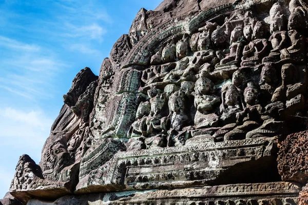 Tapınağı Banteay Srey üzerine oyma