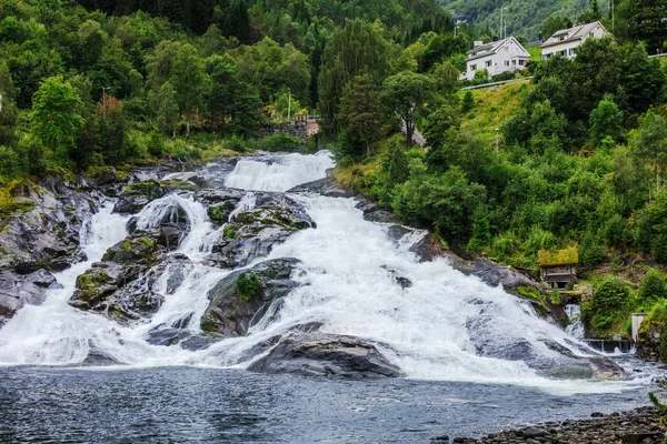 Hellesyltfossen waterfall in the area Geirangerfjord — Stock Photo, Image
