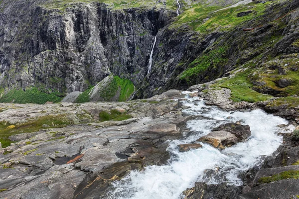 Vízesések troll utat Trollstigen — Stock Fotó